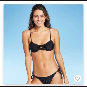 Bikini top underwire